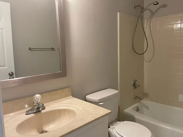 2128 Montreat Dr — Photo 18