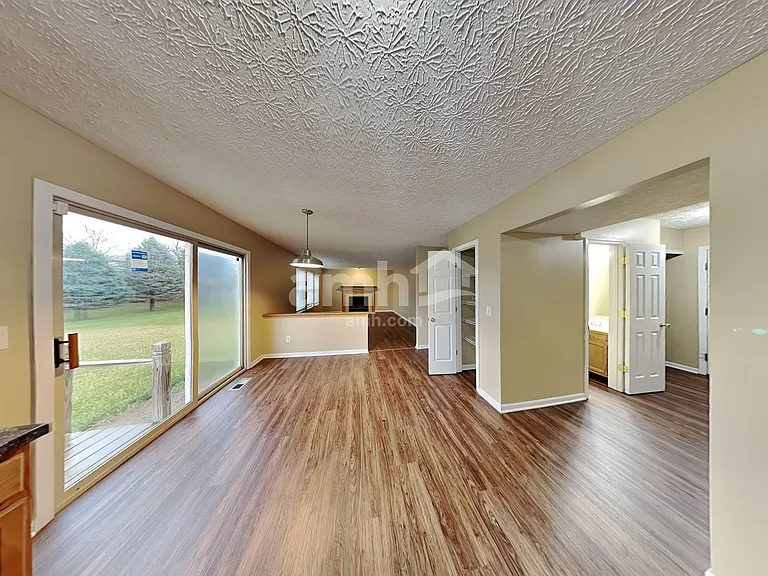 4460 Landmark Rd — Photo 9