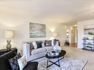 4153 El Camino Way APT D, Palo Alto, CA 94306