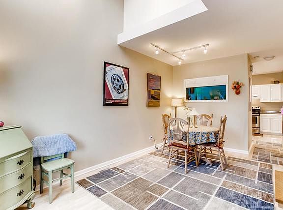 2nd image of 3742 N Oleander Ave