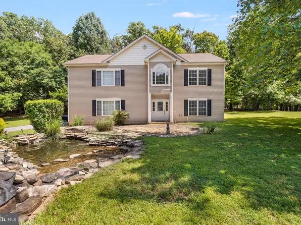 12 Red Squirrel Rd, Harpers Ferry, WV 25425