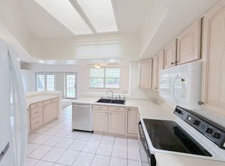 5105 Rae Ct NW, Rio Rancho, NM 87144