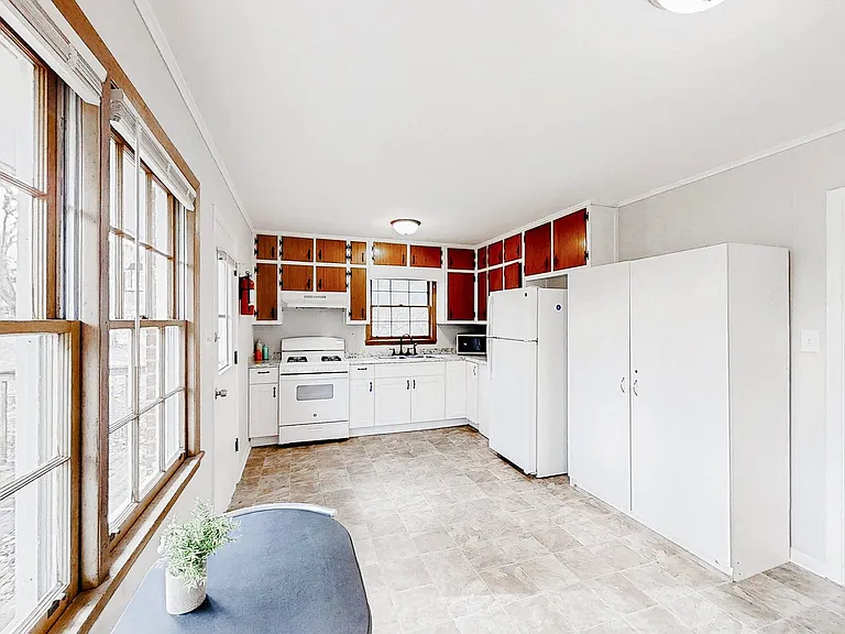 Lanier Pl — Photo 10