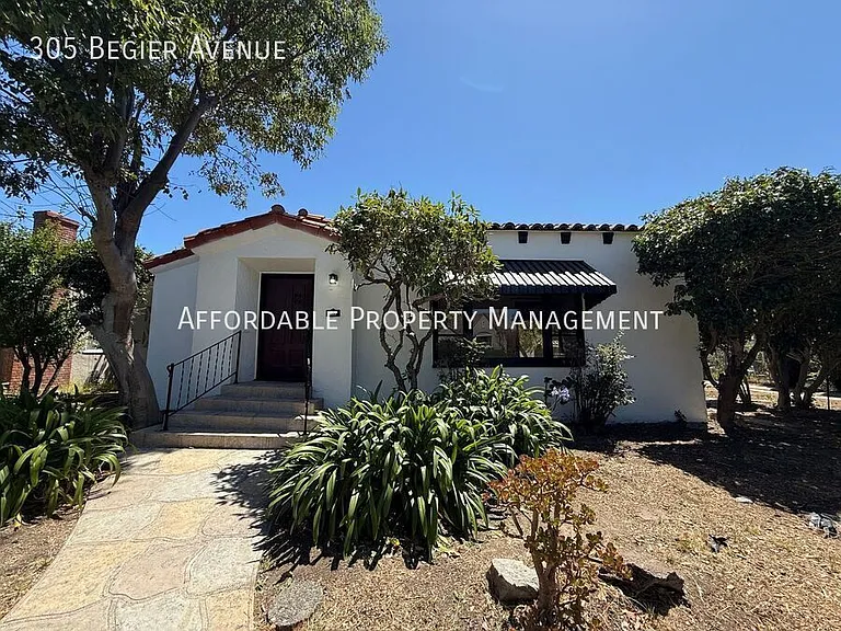 305 Begier Ave — Photo 1
