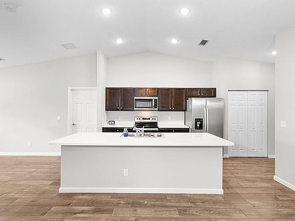 3rd image of 4343 SW Calah Circle