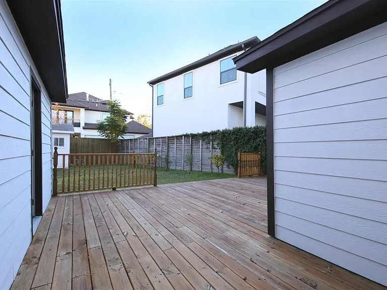 5501 Aspen St — Photo 14
