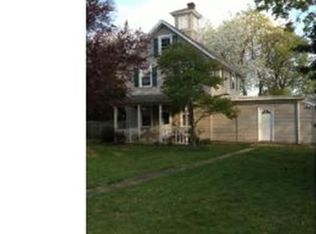 3 Thomas Ave, Riverton, NJ 08077