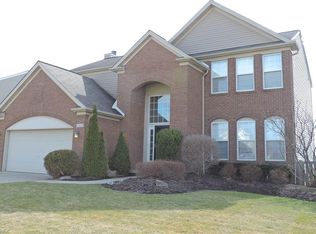 27225 Lynde Dr #23, Olmsted Township, OH 44138