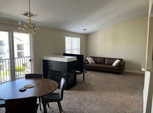 2157 Astoria Cir #402, Herndon, VA 20170