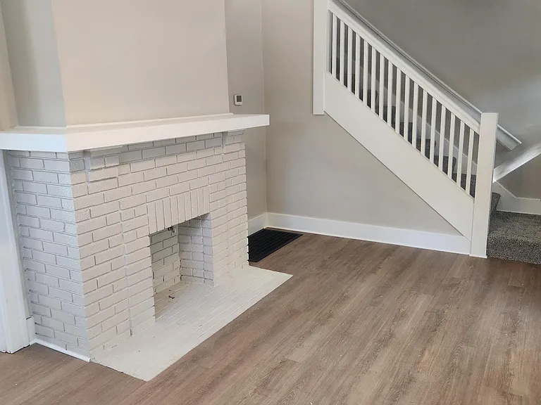 212 W Babbitt St #212 — Photo 7