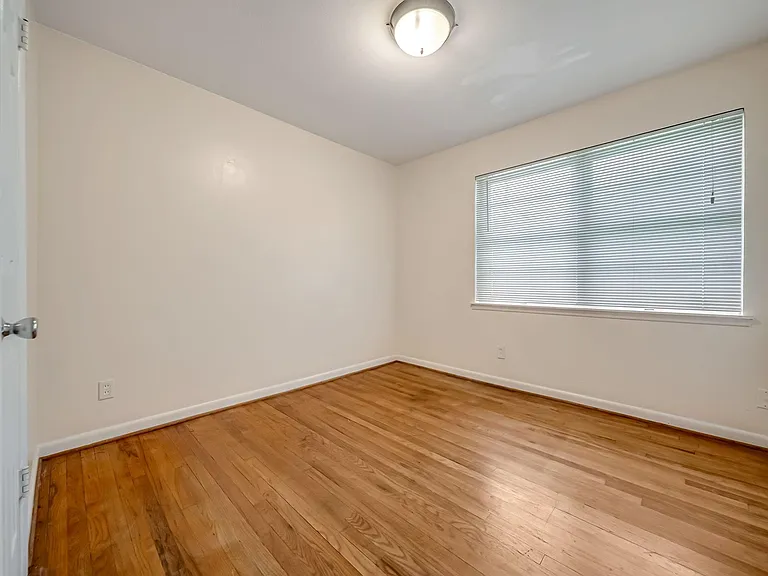 3702 Malone Dr — Photo 5