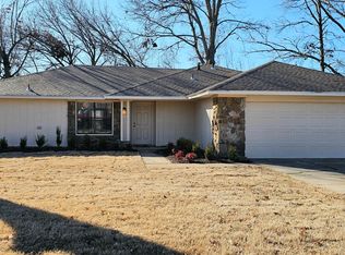 9712 Apple Gate Dr, Fort Smith, AR 72903