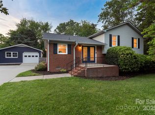 15333 Catawba Cir S, Matthews, NC 28104