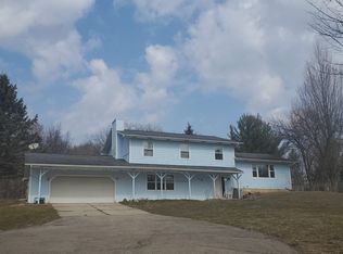 10661 Bunker Hwy, Eaton Rapids, MI