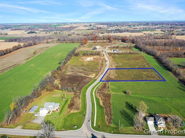 126 Ottogan Hills Ct, Byron Center, MI 49315