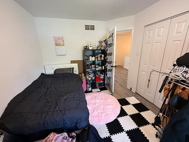 120 Village Dr — Photo 32