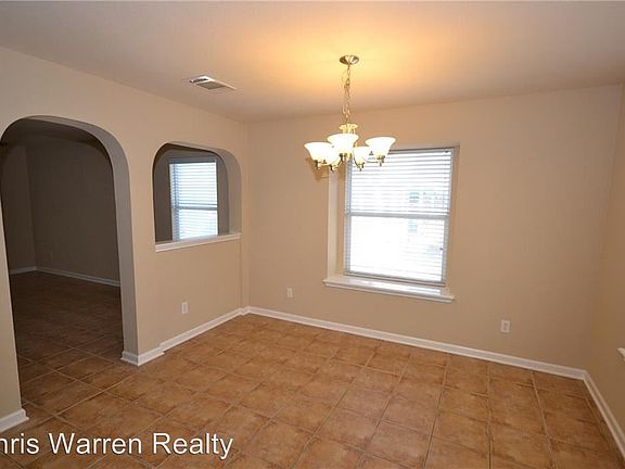 4th image of 203 Lollipop Ln