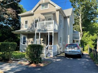 388 High St, Webster, MA 01570
