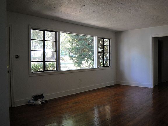 4th image of 114 Melrose Ave