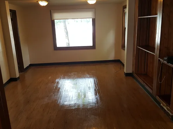 Ashland 430 N, 430 N Ashland Ave, Green Bay, WI 54303