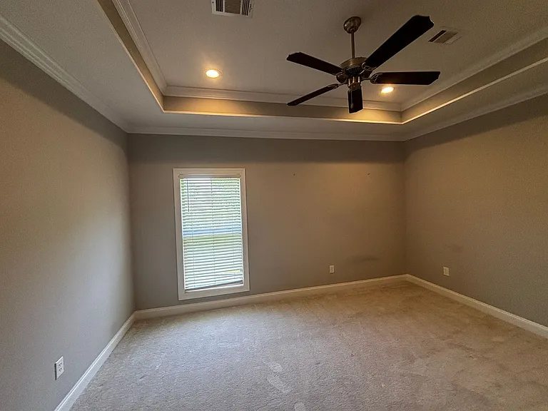 310 Candlewood Ct — Photo 11