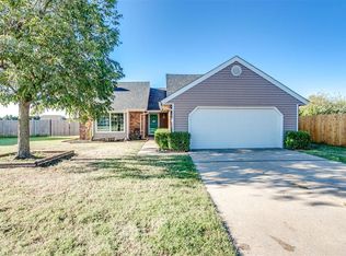 1404 Von Elm Pl, Yukon, OK 73099