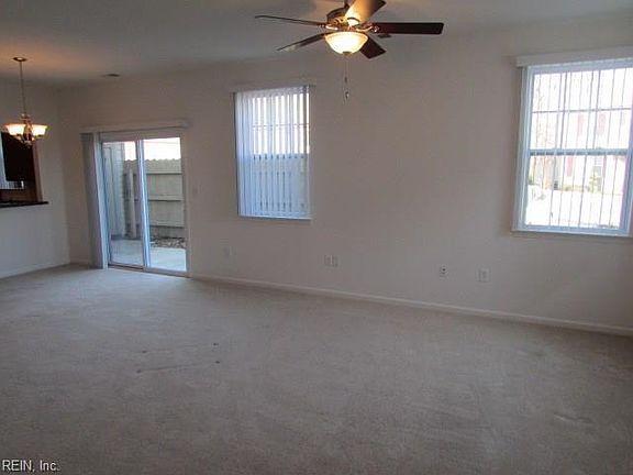 2nd image of 540 Hadleybrook Dr