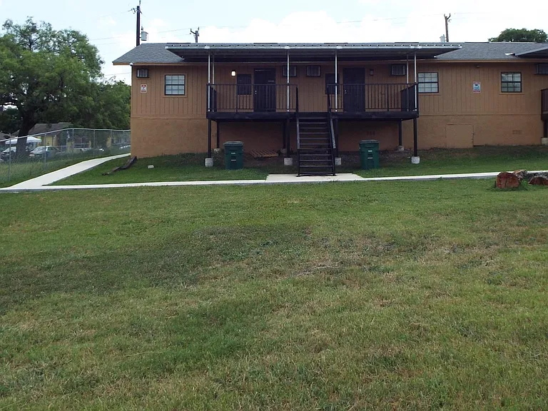 2519 Hicks Ave #3 — Photo 22