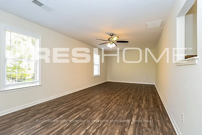 632 Zellwood Dr — Photo 9
