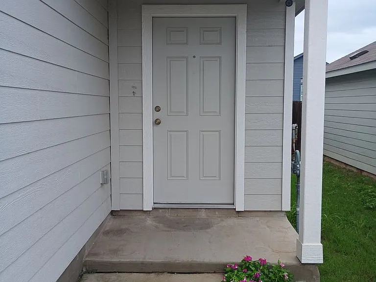 7218 Duck Pond — Photo 2