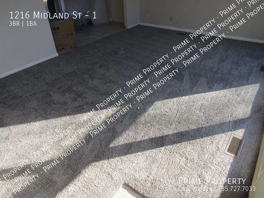 1216 Midland Street - 1 — Photo 1
