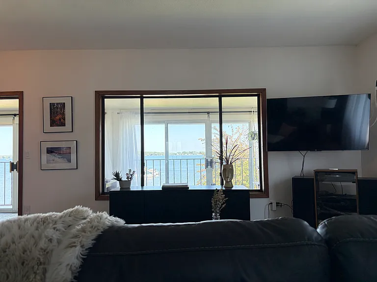 43 2nd Ave SE #205 — Photo 4