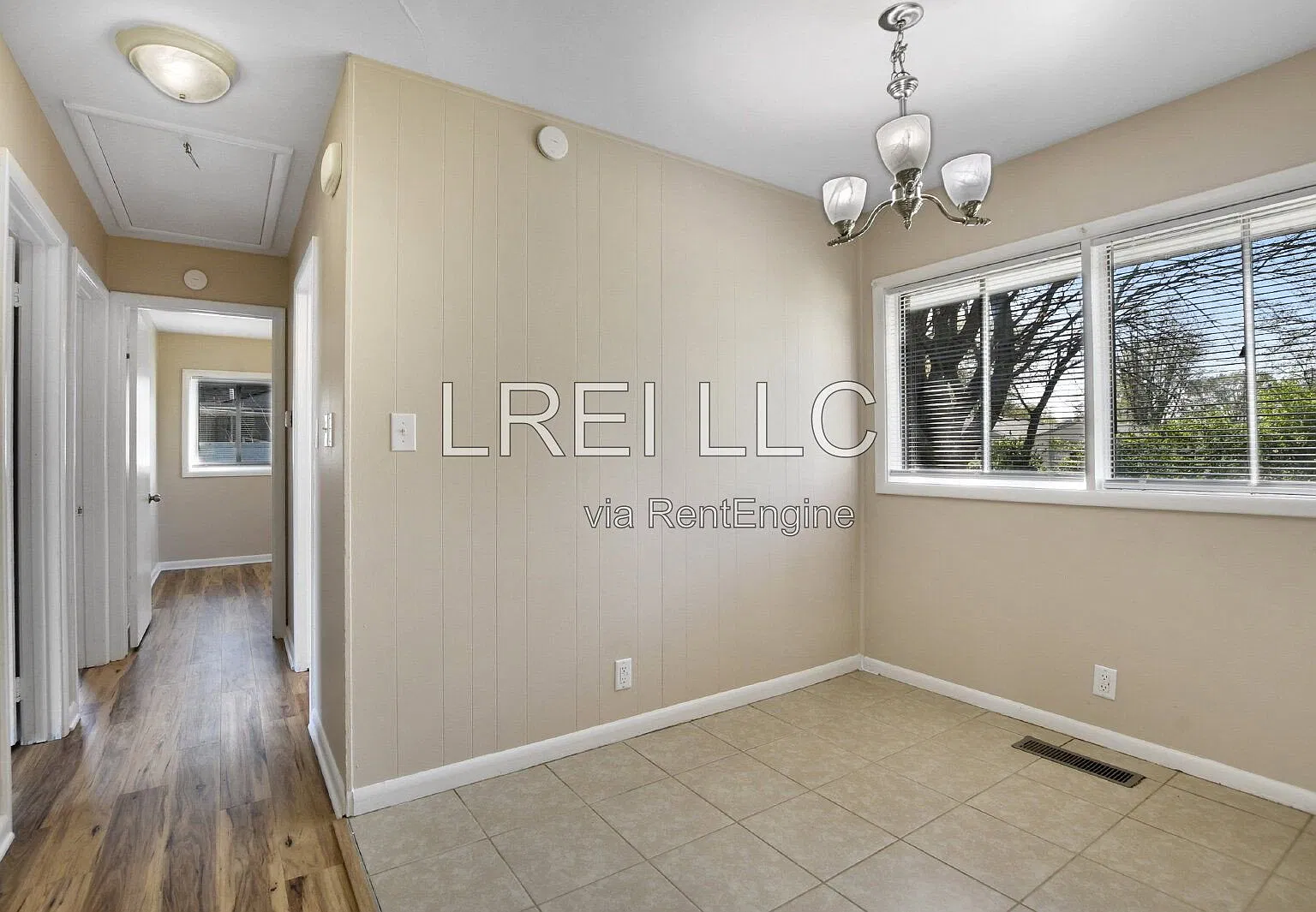 3 bed, 1.0 bath, 1013 sqft, $1,500 — Photo 4