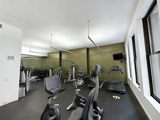 Rented by Keller Williams NYC | media 15