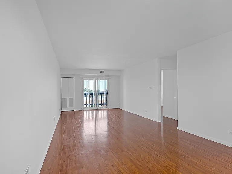 700 Perrie Dr #416 — Photo 3