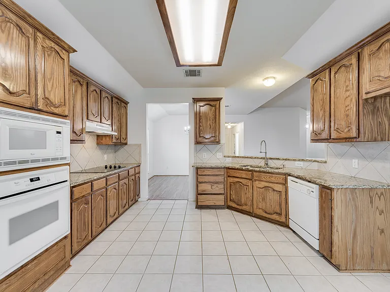 12300 Latigo Dr — Photo 10