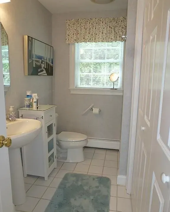 first floor bath and laundry