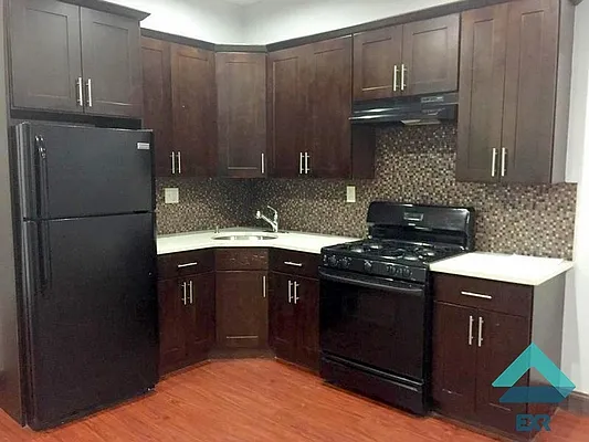 Rented by EXR | media 2