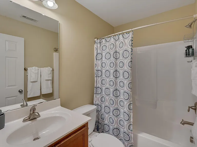 320 Lawrence Rd — Photo 23
