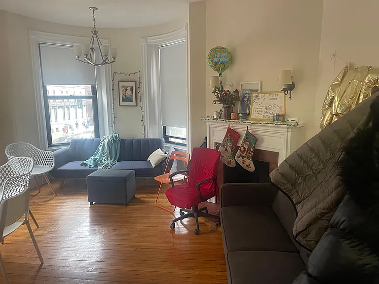 522 Beacon St #2 — Photo 4