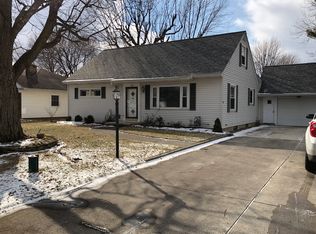 1826 Tiffin Rd, Fremont, OH 43420