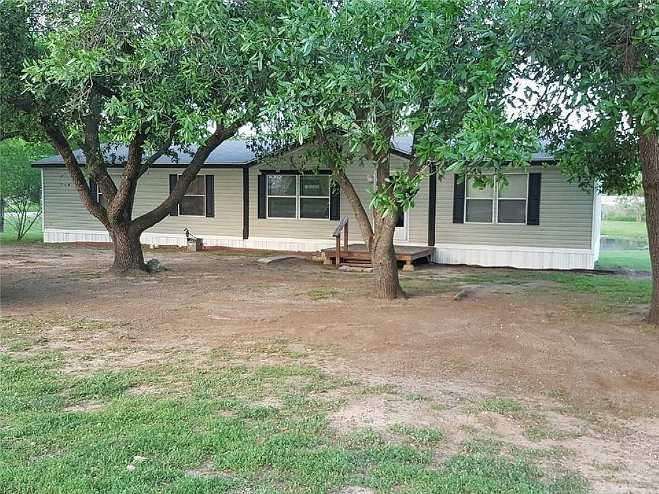 1st image of 103 S Hogg St