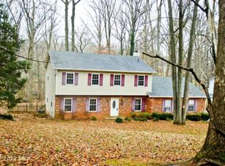 7400 Stuart Cir, Warrenton, VA 20187