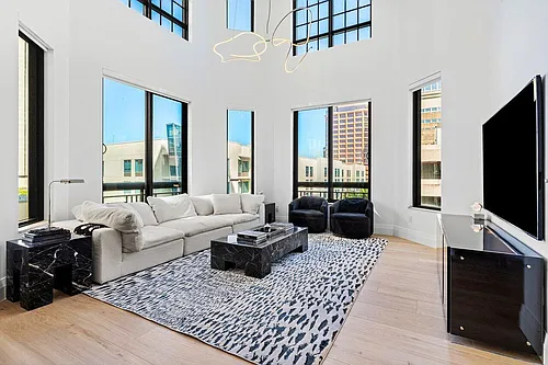 801 S Olive Ave #427 Photo 1