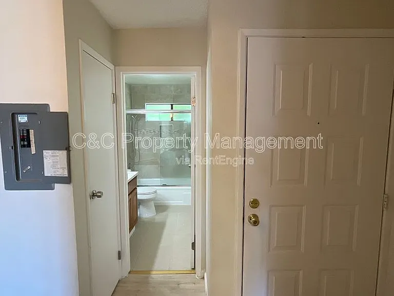 6254 Joaquin Murieta Ave #B — Photo 14