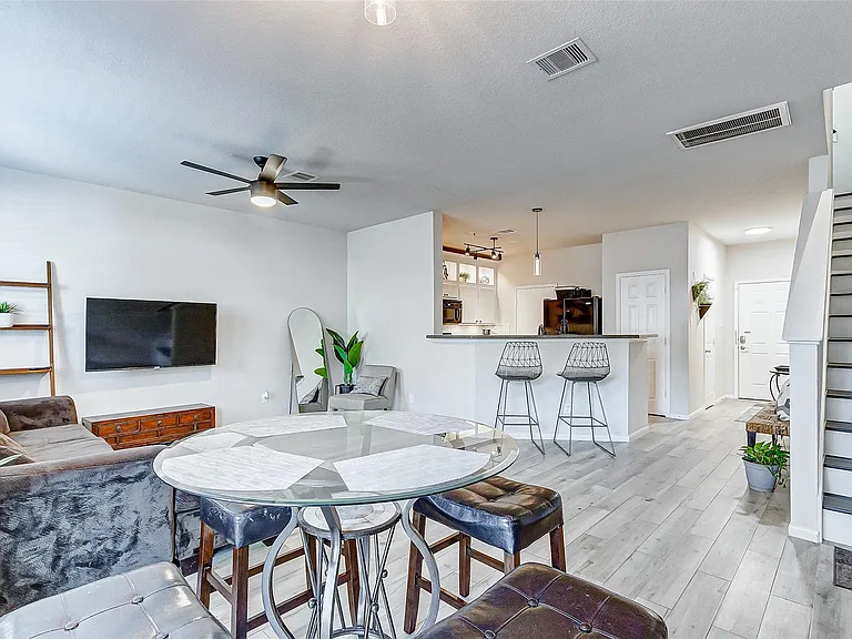8103 Singing Sonnet Ln — Photo 11
