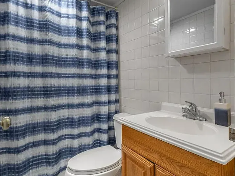 1343 Harris St #2 — Photo 10