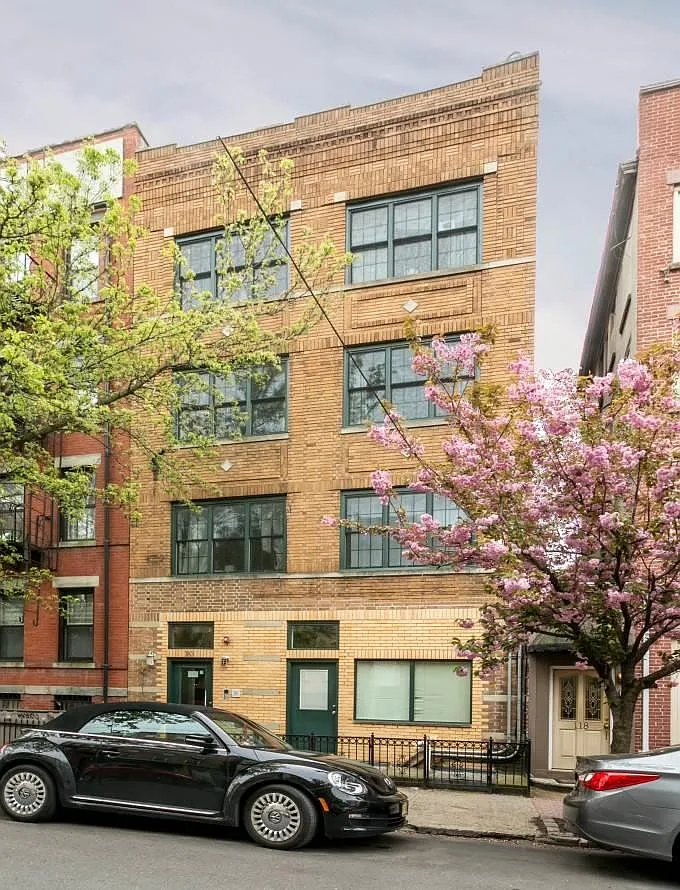 Building Photo - 383 2nd St #A