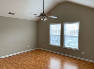 104 Johnson St APT 3, Lawrenceburg, KY 40342