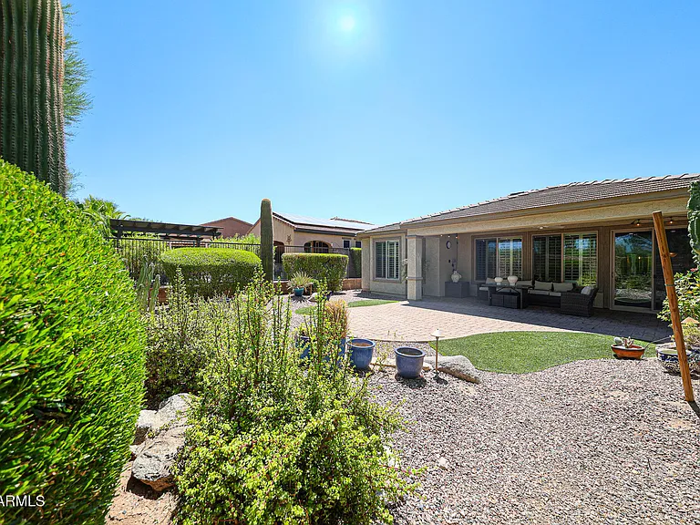 12882 W Katharine Way — Photo 37